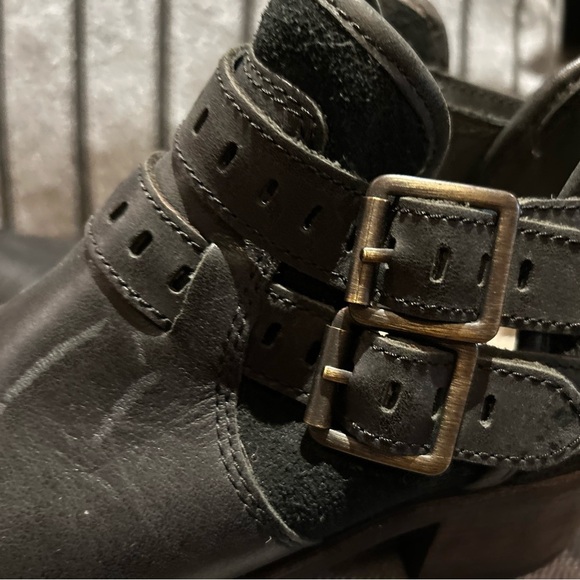 UGG Patsy Black UggPure Shearling Lining Ankle Boots Womens Size 6 🥾 - Picture 5 of 8